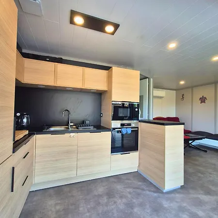 Friendly - 2 Chambres, Jardin, A 5 Minutes De La 펜션